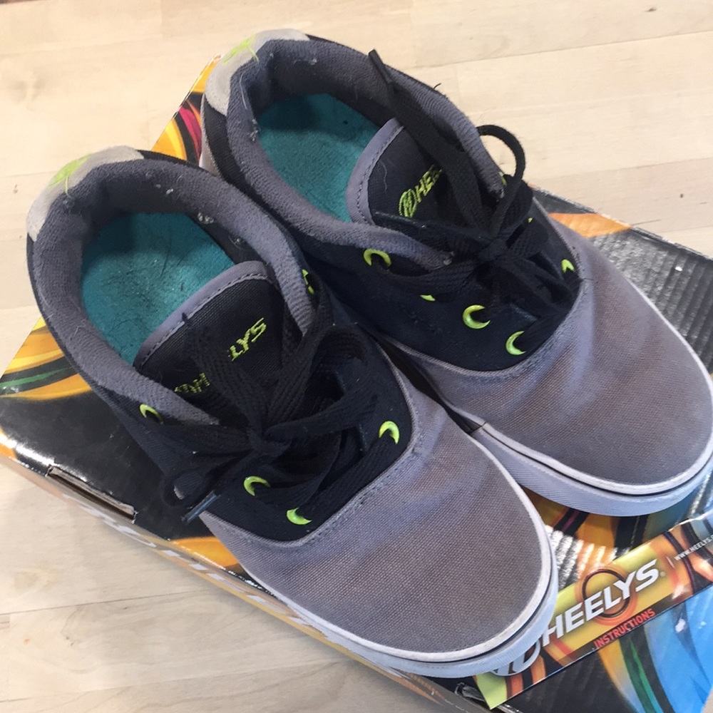 Heels youth size 1